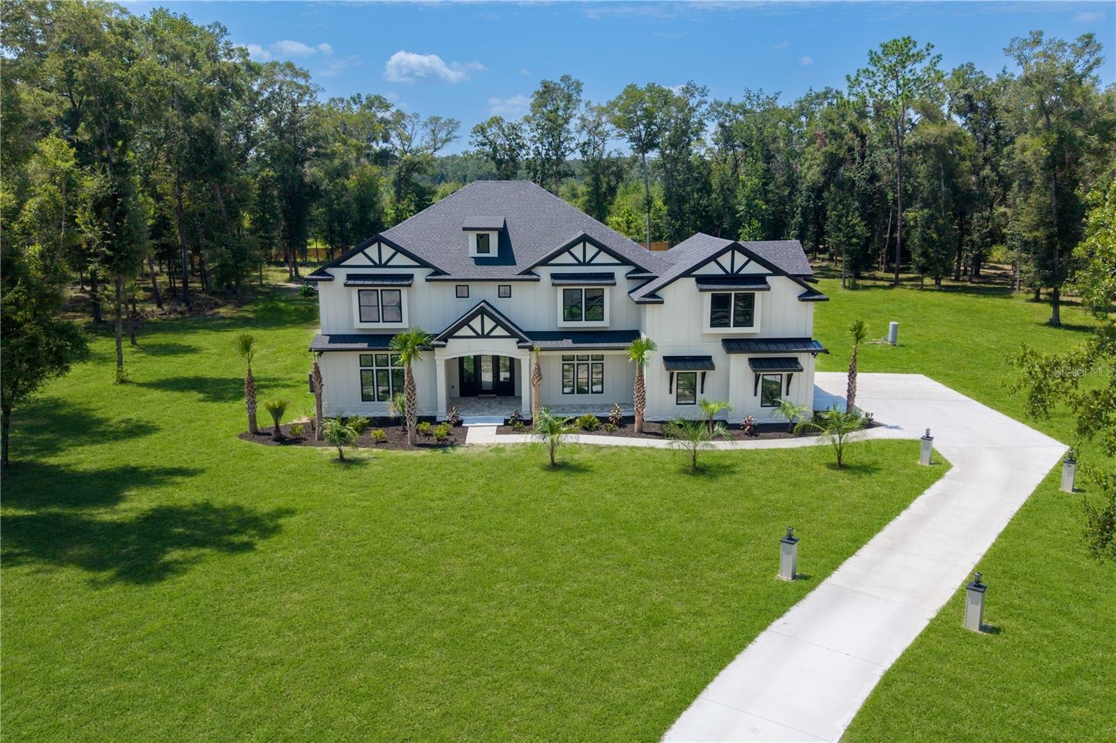 Property at 285 SW Hermitage Gln