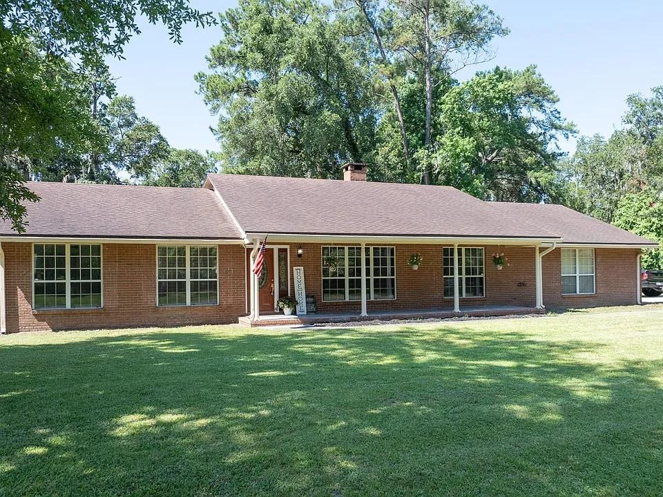 Property at 1240 NW Frontier Dr