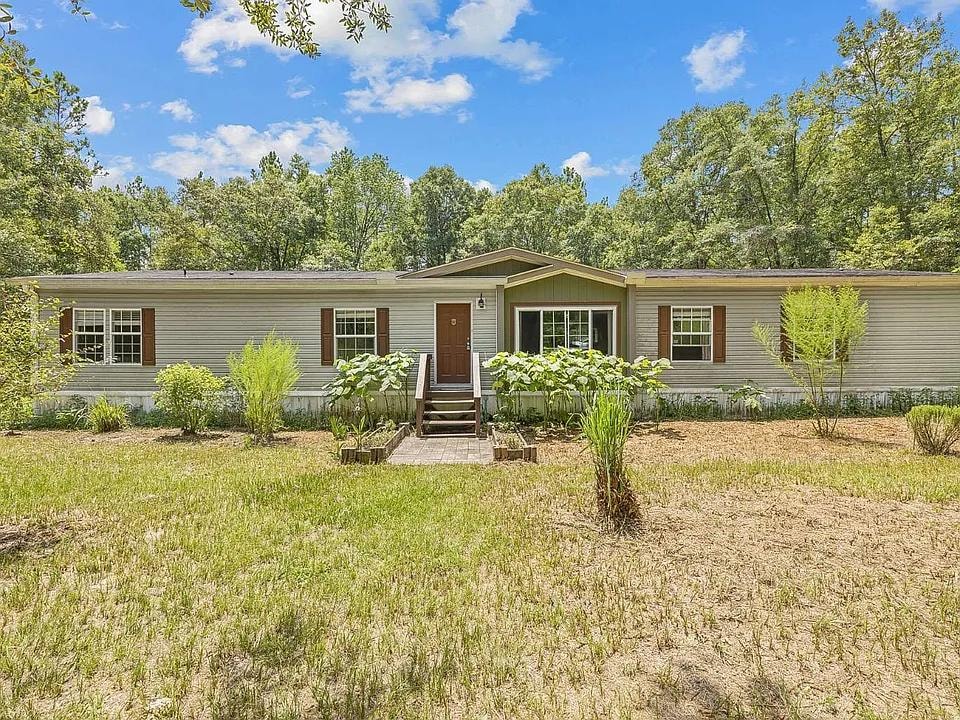 Property at 676 SW Gideon Pl